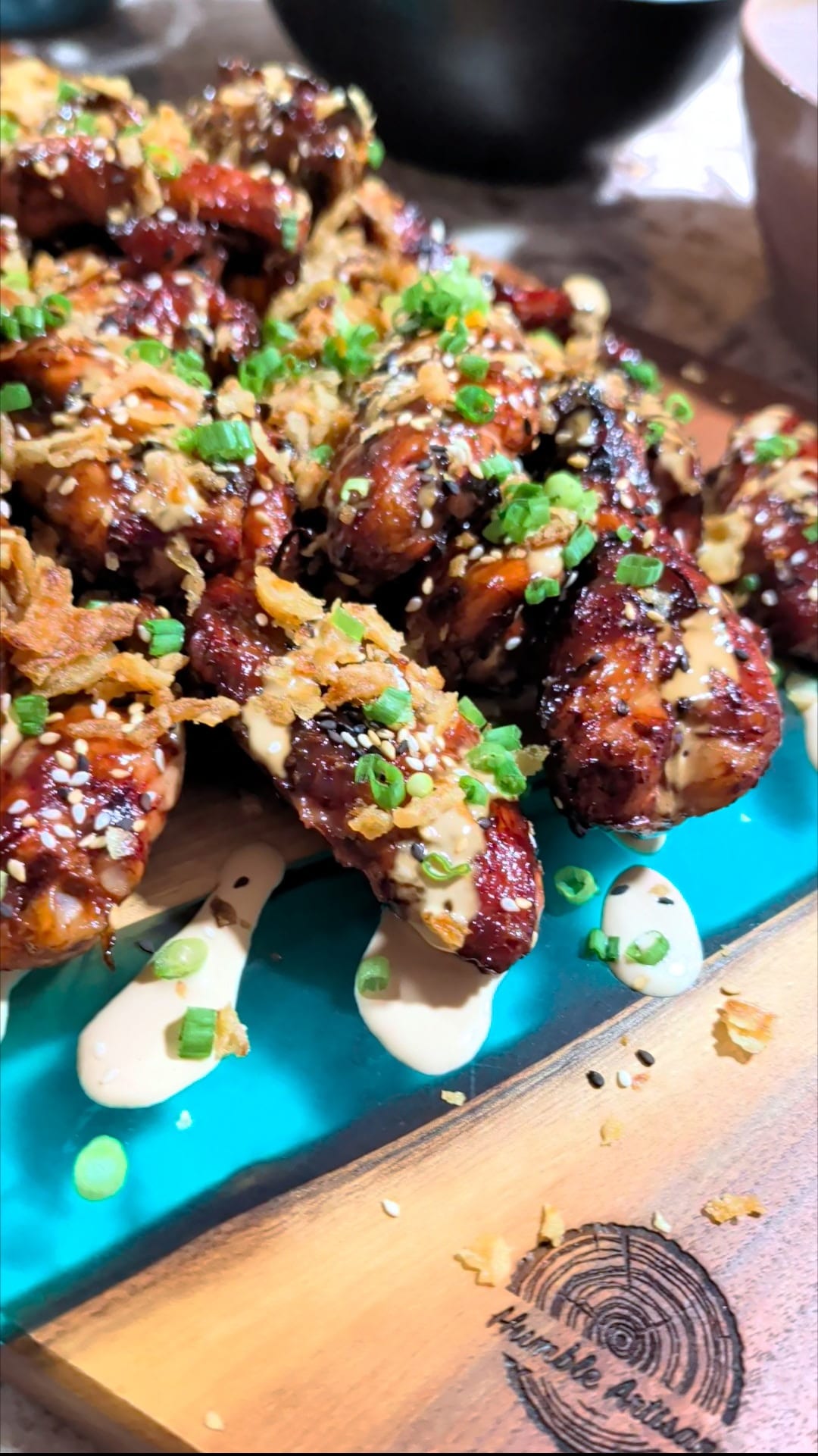 Ailes de poulet fumées à l'asiatique, sauce wafu maison